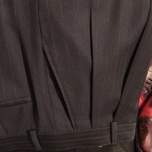 Pronto uomo Couture Suit - Picture 17 of 17